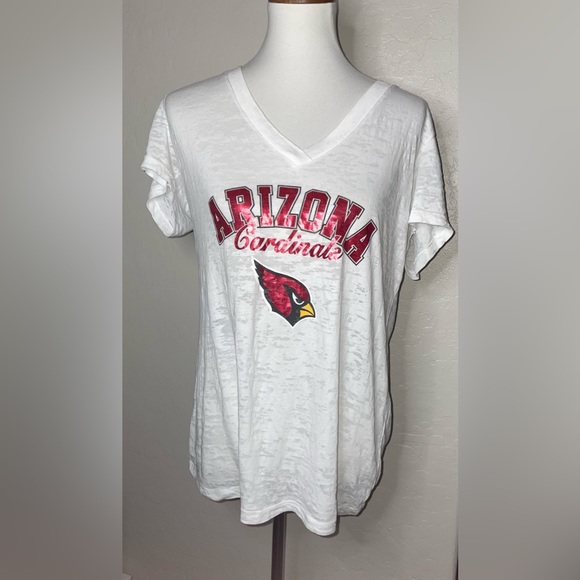 EUC- Arizona Cardinals Football V-neck Metallic Logo T Shirt Womens Size XXL🏈 - Picture 2 of 7